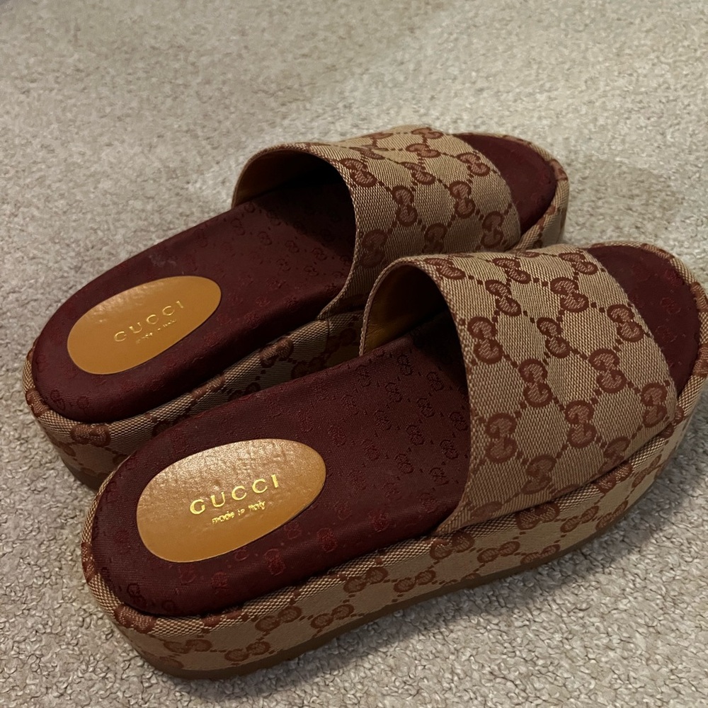Gucci slides